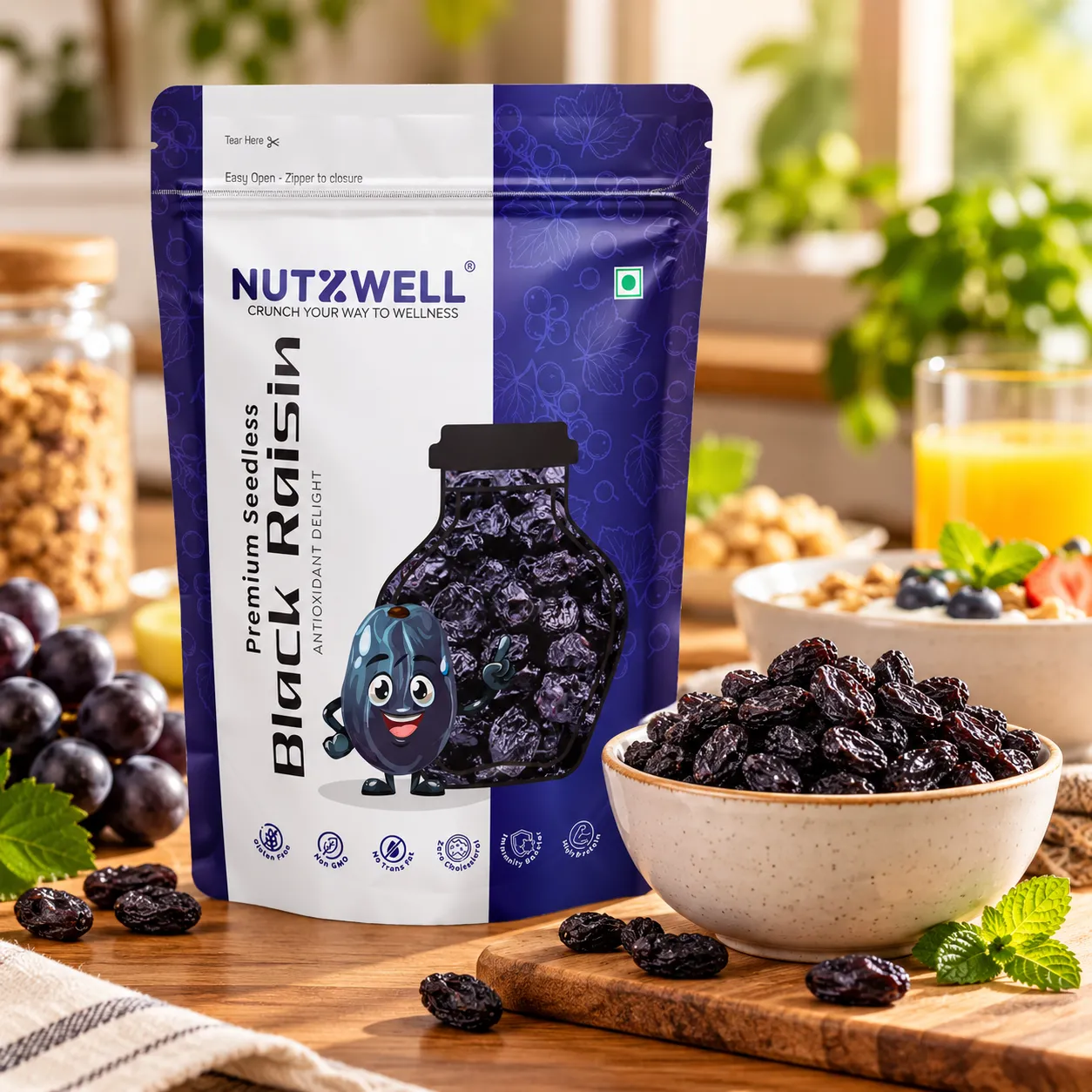 Nutzwell Premium Black Raisins – lifestyle